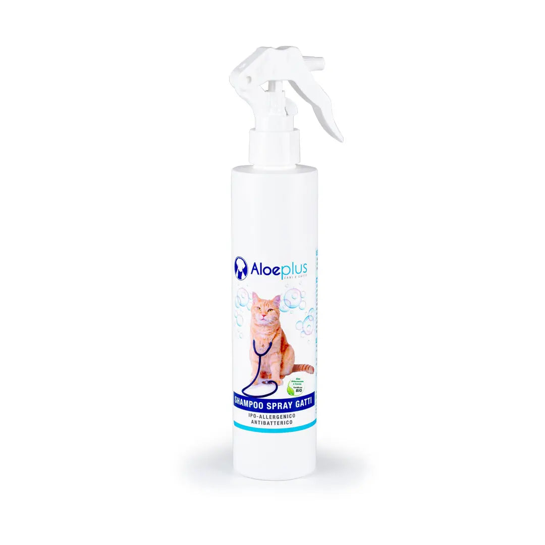Bottiglia di Aloeplus Shampoo Spray per la cura del pelo del gatto